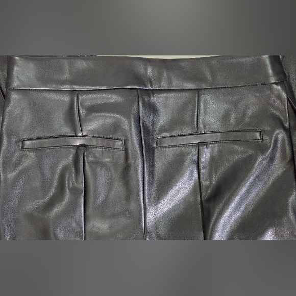 7 For All Mankind Womens Faux Leather High-Rise Pintuck Flare Pants Size M Black - Picture 6 of 12